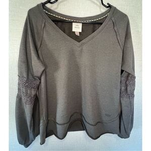 Knox Rose Long Sleeve V-Neck T-Shirt With Embroidery Detail On Sleeves